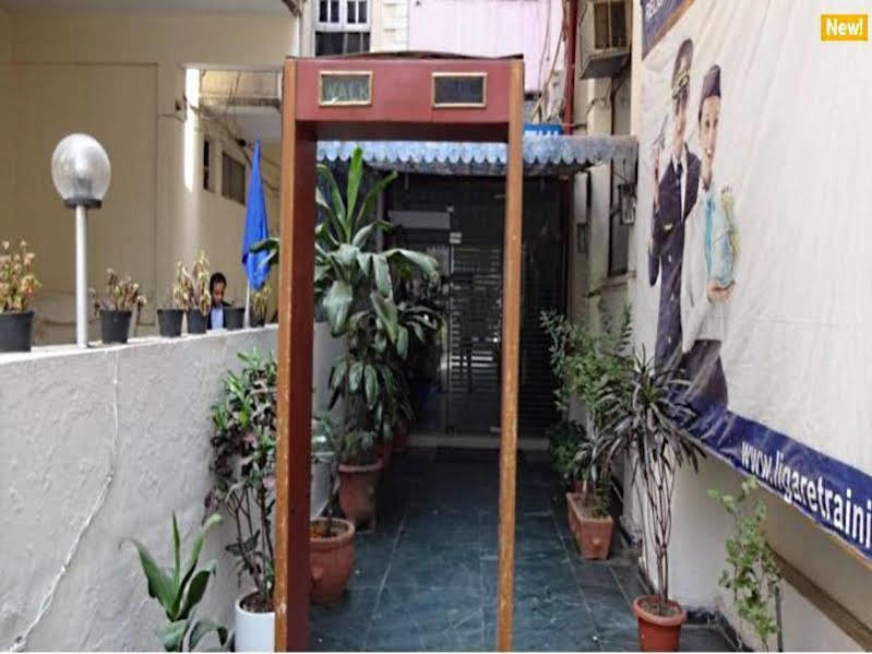 Oyo Flagship Hotel F Five New Delhi Luaran gambar